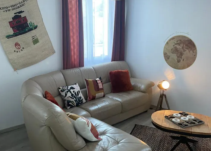 Apartamento T4 Lumineux Proche Centre & Des Grands Buffets 2 Etoiles *
