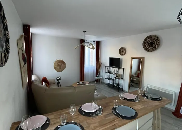 Apartamento T4 Lumineux Proche Centre & Des Grands Buffets 2 Etoiles *