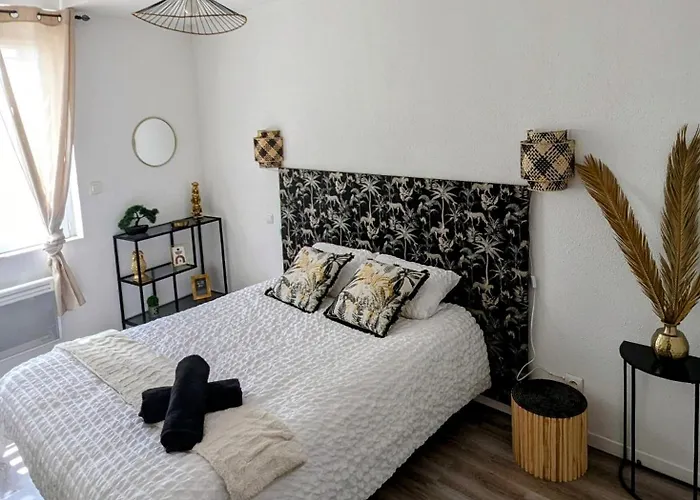 T4 Lumineux Proche Centre & Des Grands Buffets 2 Etoiles Apartamento