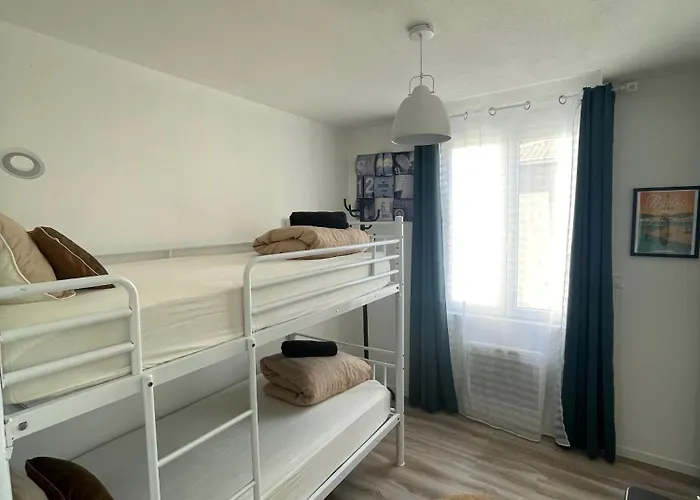 T4 Lumineux Proche Centre & Des Grands Buffets 2 Etoiles Apartamento Narbona